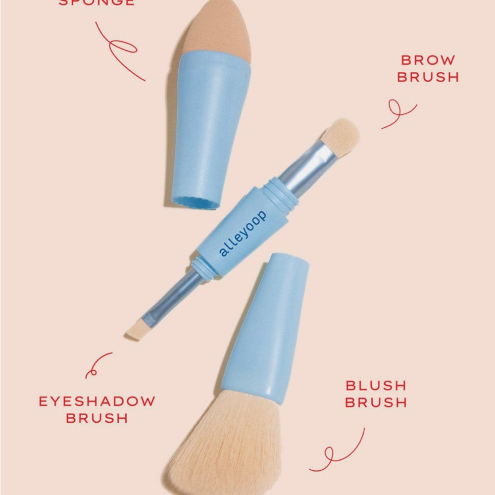 Alleyoop Multi-Tasker 4-in-1 makeup brush (NEW IN BOX)
